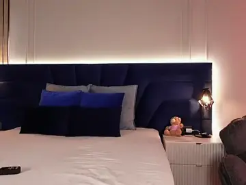 KylieeV  live sex cam