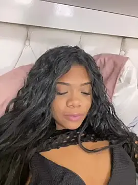 Robinzitah  live sex cam
