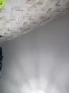 SweetLeila40  live sex cam