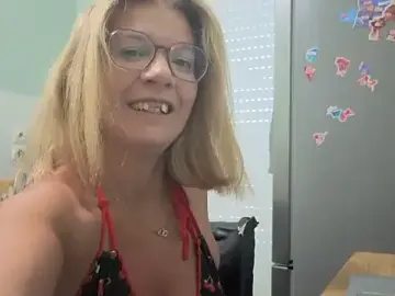 Jennylovence  live sex cam