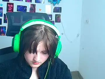 Alice_Wonderme  live sex cam