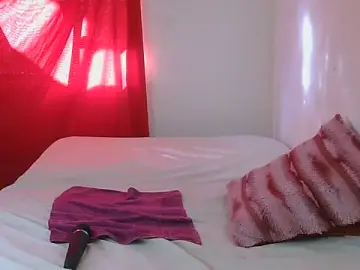 Sexy-Bitch84  live sex cam