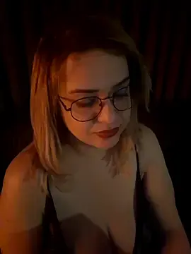 TutkuEvi  live sex cam
