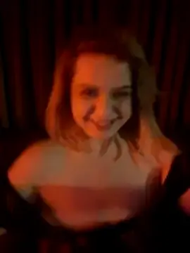 Cansile  live sex cam