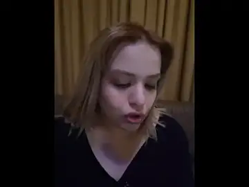 Cansile  live sex cam