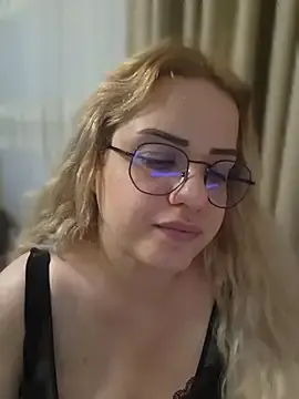 Cansile  live sex cam
