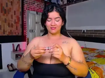 Kriss_sweetboobs10  live sex cam