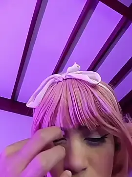 Leeslyevanss  live sex cam