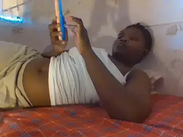 Queenzuena  live sex cam
