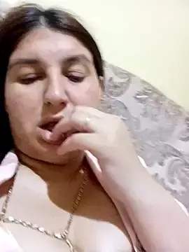 BlackVBarbie  live sex cam