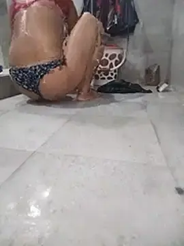 Poojashrma33  live sex cam