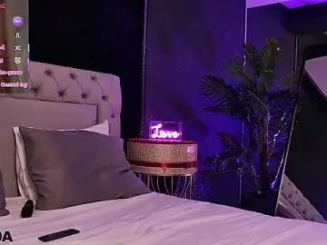 ClaraShine  live sex cam