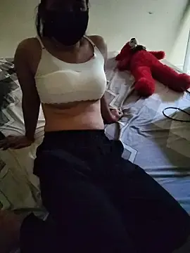 Divya-2580  live sex cam