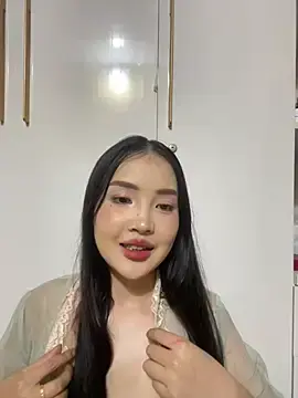 Lilyluta2000  live sex cam