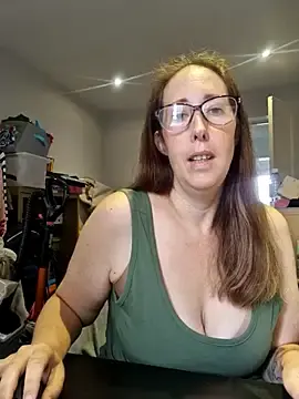 Mysterious-Maiya  live sex cam