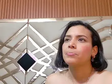 Sluttyandmature  live sex cam