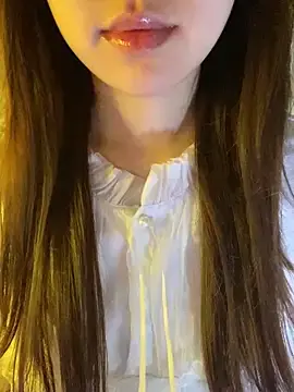 Uyennii02  live sex cam