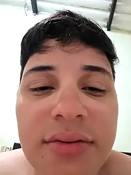 Andymusik22  live sex cam