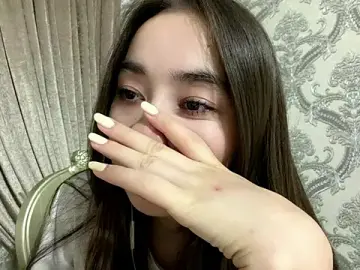 CocoSharms  live sex cam