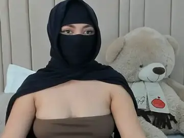 Izadii  live sex cam