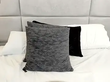 Miaa_desire  live sex cam