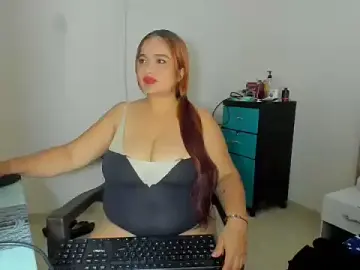 HUGEBOOBS_MILF  live sex cam