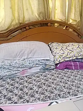 RIYA-CH  live sex cam