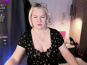 YolandaKiss  live sex cam