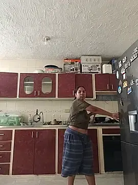 Cloee_hills1  live sex cam