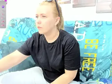 Dear_hollyy  live sex cam