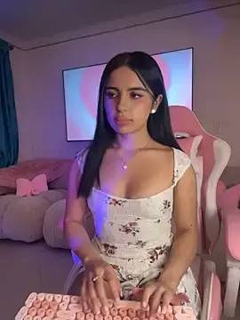 Emily-14  live sex cam