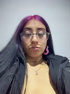 Violeet-Smith  live sex cam