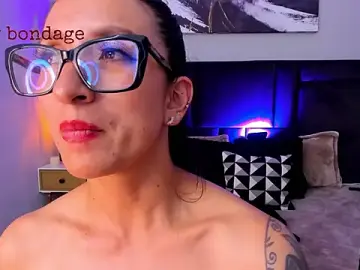 Kira_moon__  live sex cam