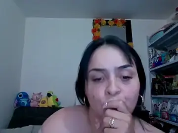 Kristysummer-  live sex cam
