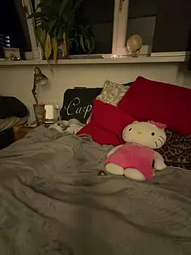Secretkitty13  live sex cam