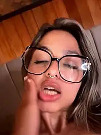 AliceStone19  live sex cam