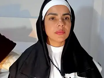 ClaraMariaMon  live sex cam