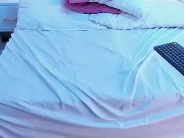 Lunaa_Queen_  live sex cam