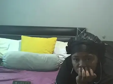 SweetBerryBliss  live sex cam