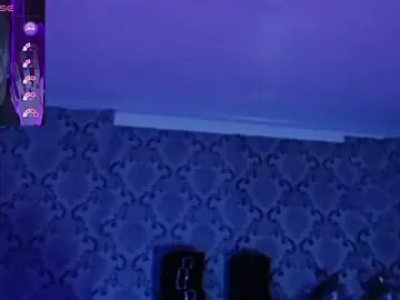 TyphoidMary  live sex cam