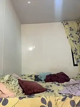 Evelyn_1702  live sex cam