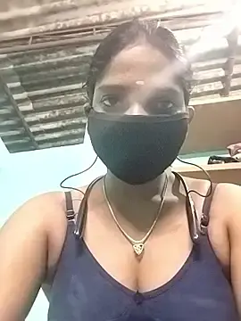 Tamil-nagini  live sex cam