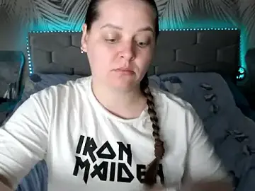 Uliastar  live sex cam