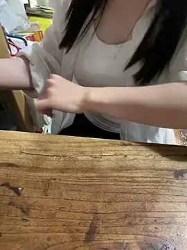 Zhizhibaobei  live sex cam