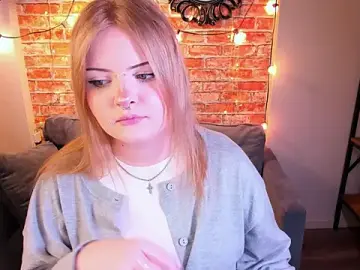 Emily_Coyness  live sex cam