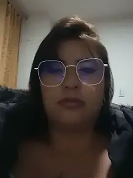 Ivory_Glow  live sex cam