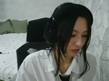 JacklynGingrich  live sex cam
