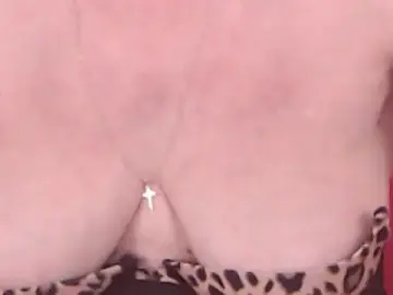 LadyAlana  live sex cam