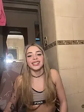 Marquis77  live sex cam