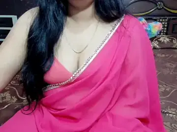 Nickname_Meenu  live sex cam